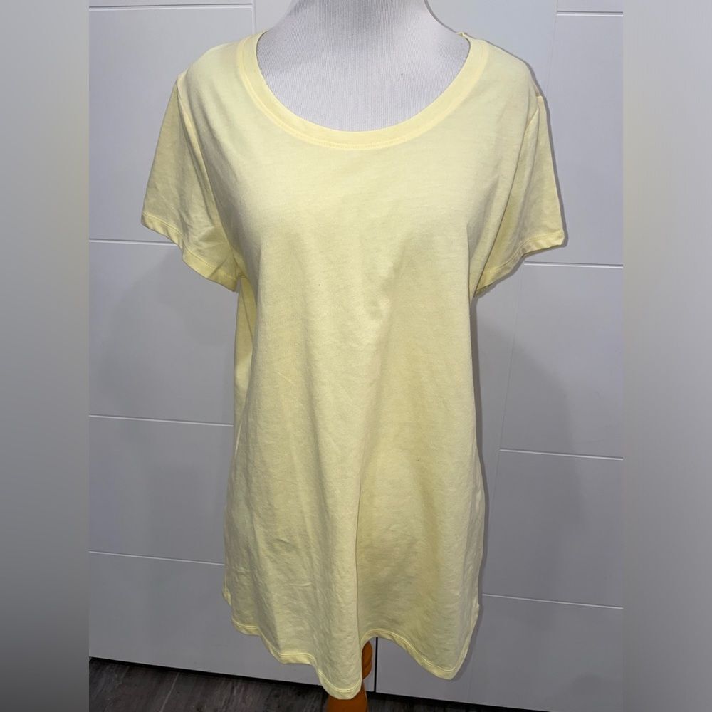 Pastel yellow round neck t shirt